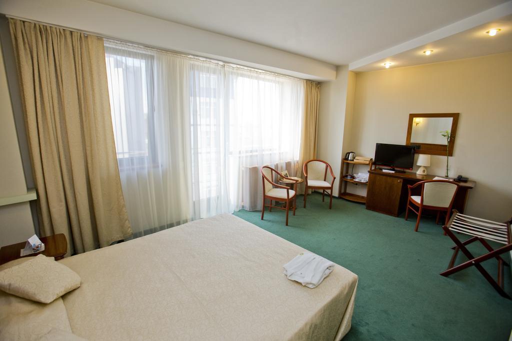 بوخارست Hotel Dan الغرفة الصورة